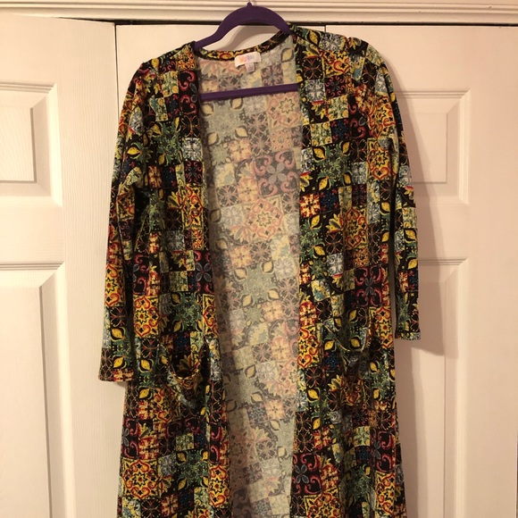 LuLaRoe Sweaters - LuLaRoe Large Floral Sarah LuLaRoe Sweaters - LuLaRoe Large Floral Sarah